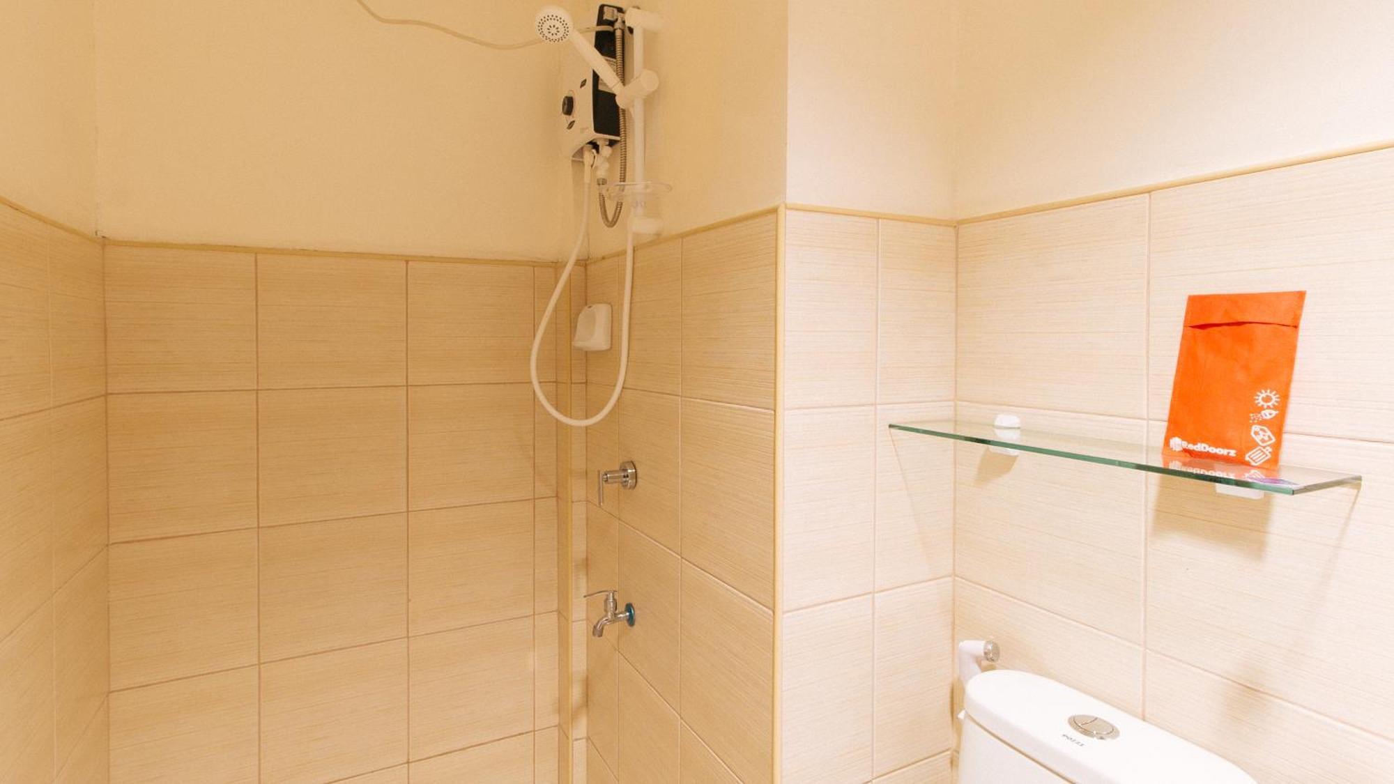 Reddoorz Plus At Alpina Heights Paranaque Paranaque City Zewnętrze zdjęcie