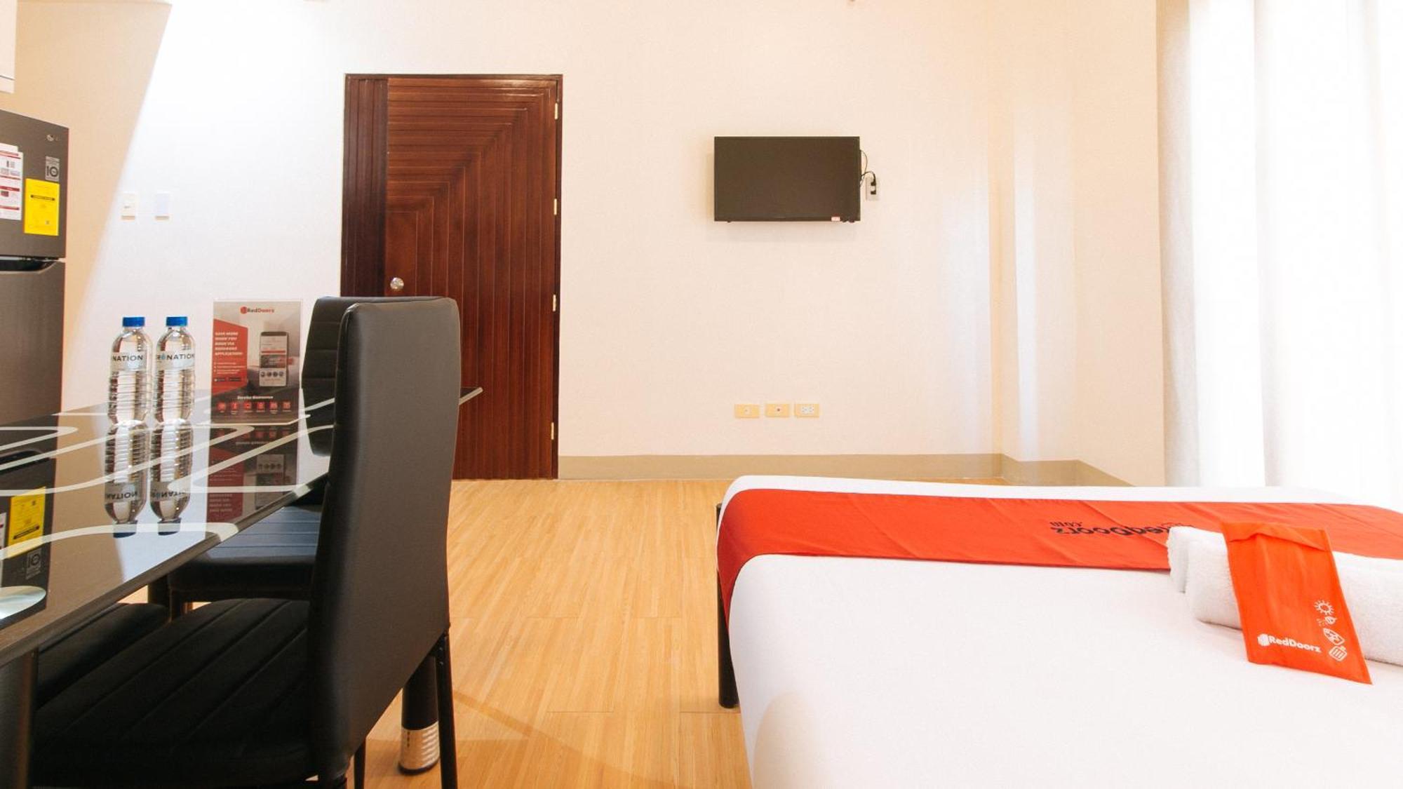 Reddoorz Plus At Alpina Heights Paranaque Paranaque City Zewnętrze zdjęcie