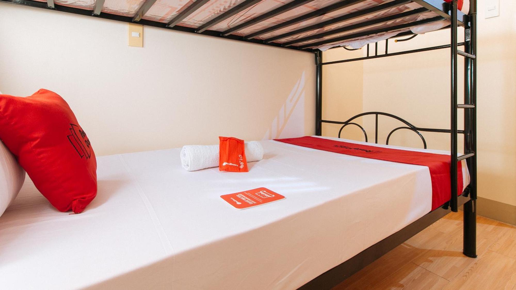 Reddoorz Plus At Alpina Heights Paranaque Paranaque City Zewnętrze zdjęcie