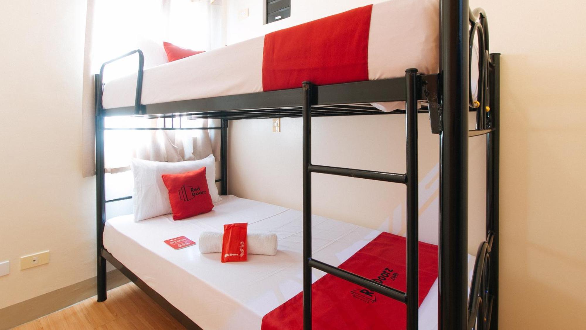 Reddoorz Plus At Alpina Heights Paranaque Paranaque City Zewnętrze zdjęcie