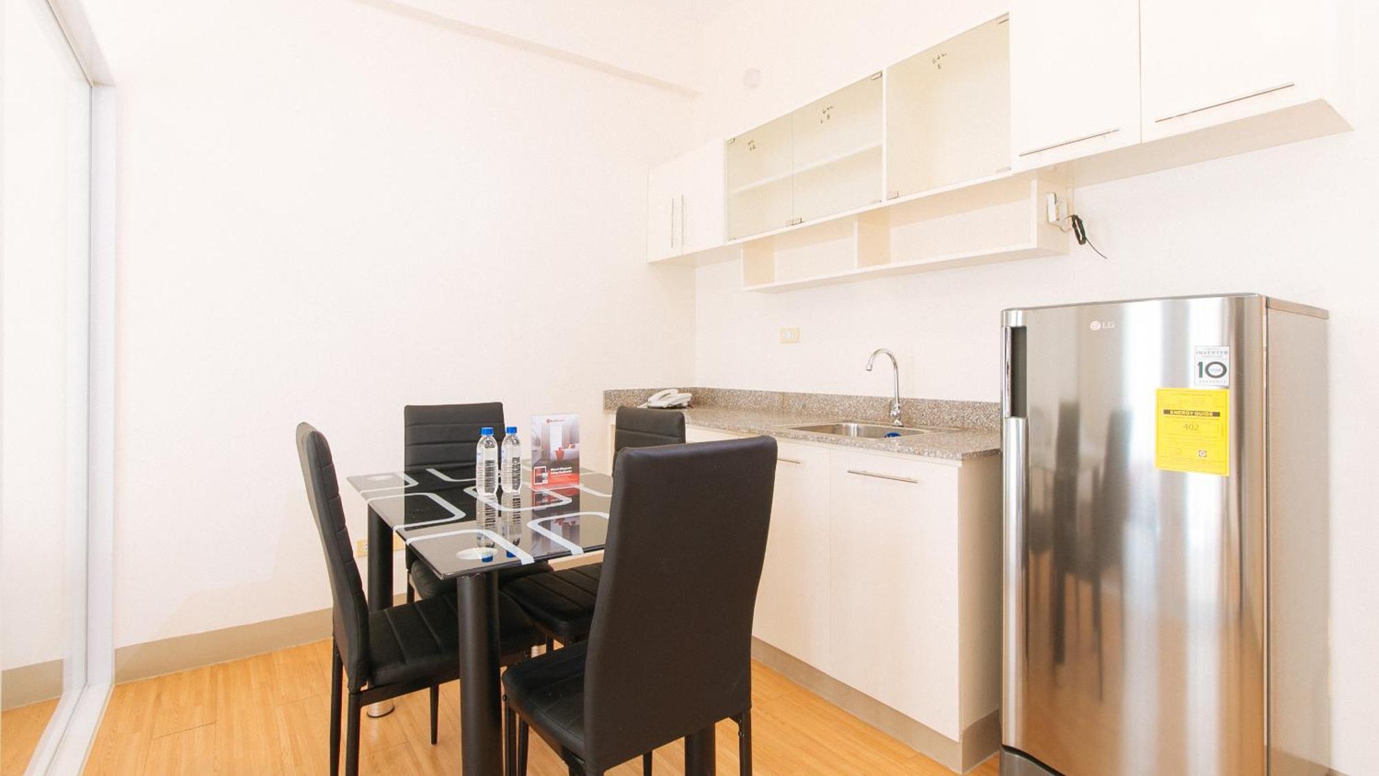 Reddoorz Plus At Alpina Heights Paranaque Paranaque City Zewnętrze zdjęcie