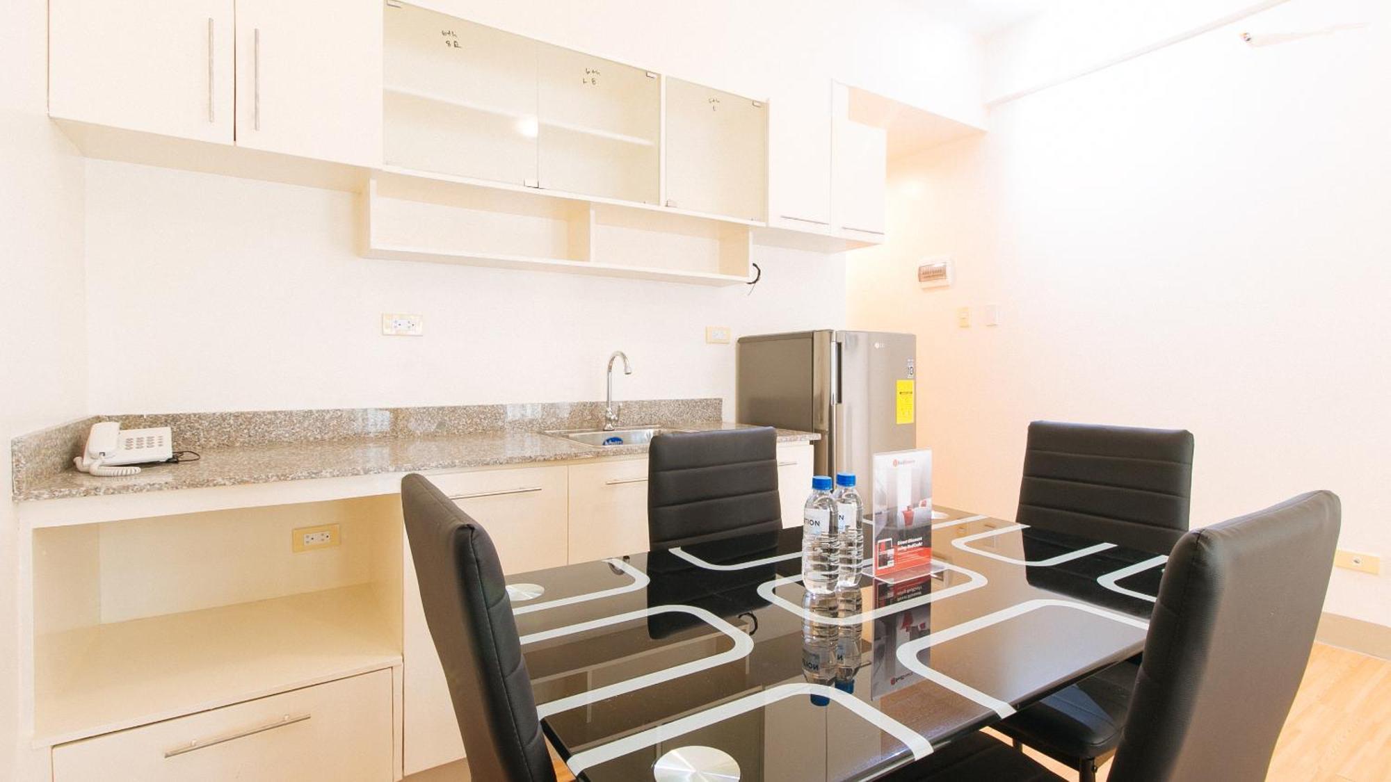 Reddoorz Plus At Alpina Heights Paranaque Paranaque City Zewnętrze zdjęcie