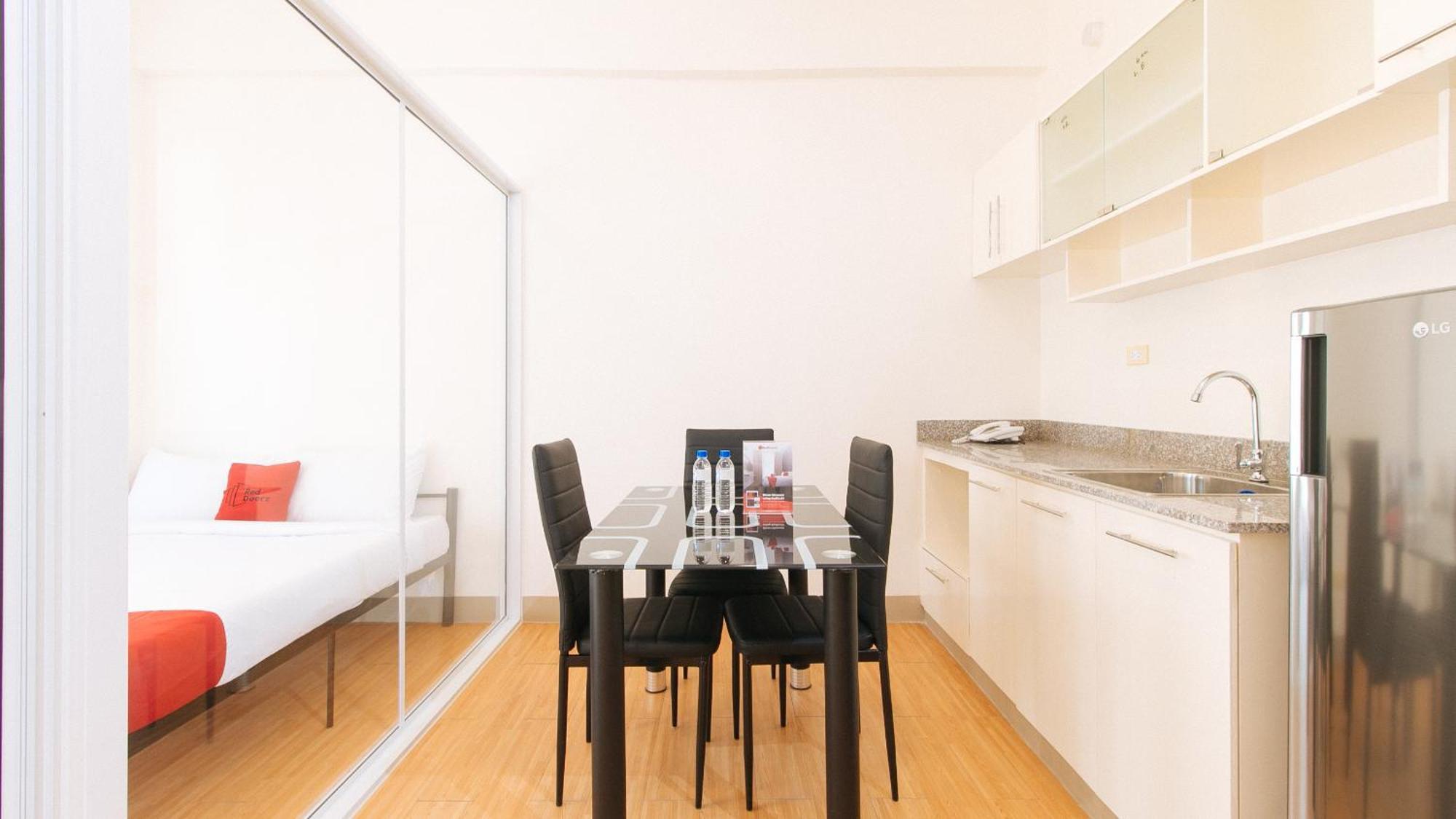 Reddoorz Plus At Alpina Heights Paranaque Paranaque City Zewnętrze zdjęcie