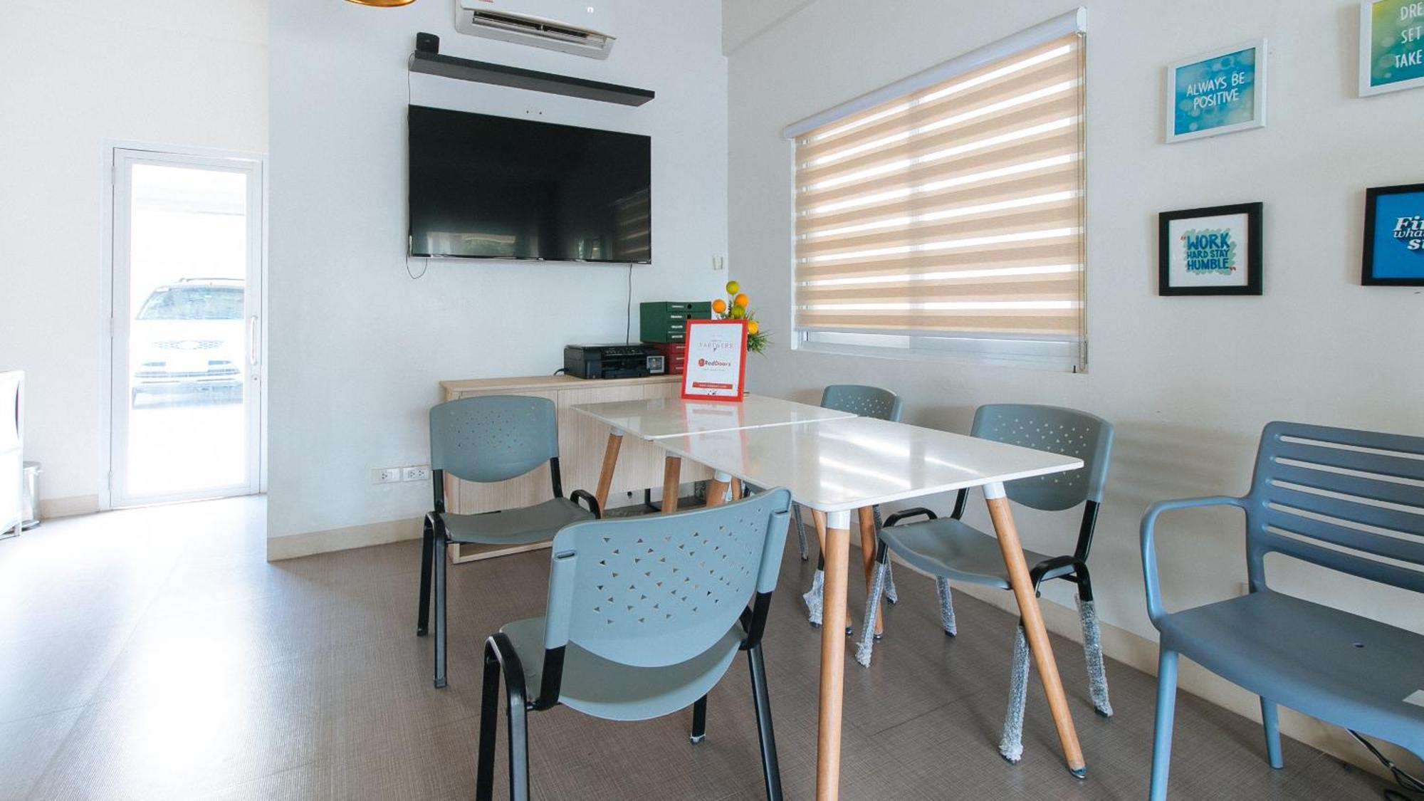 Reddoorz Plus At Alpina Heights Paranaque Paranaque City Zewnętrze zdjęcie